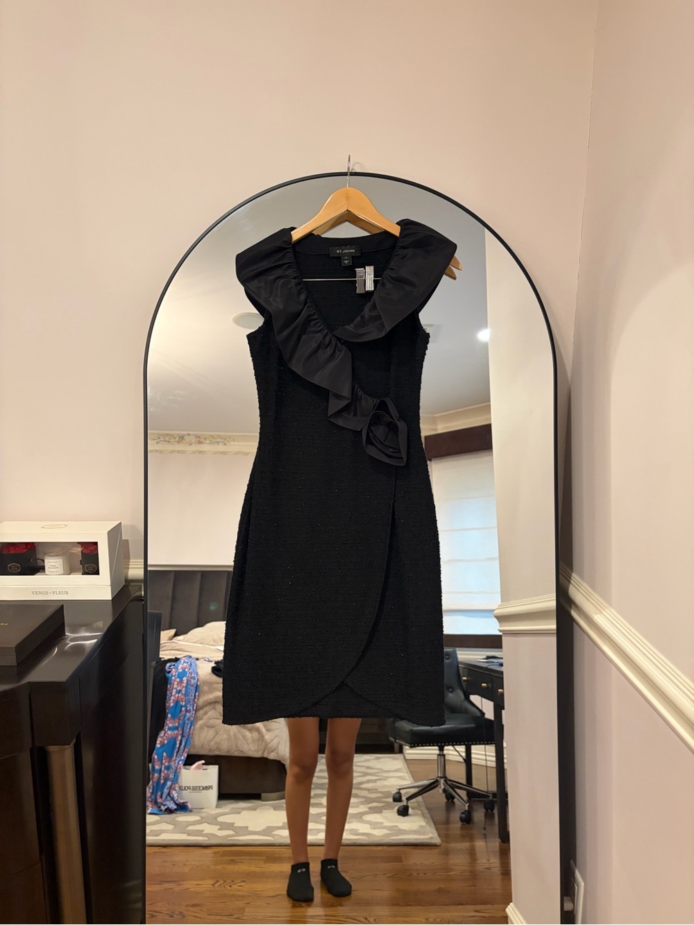 St. John Black Ruffled Collar Midi Dress (S4)
